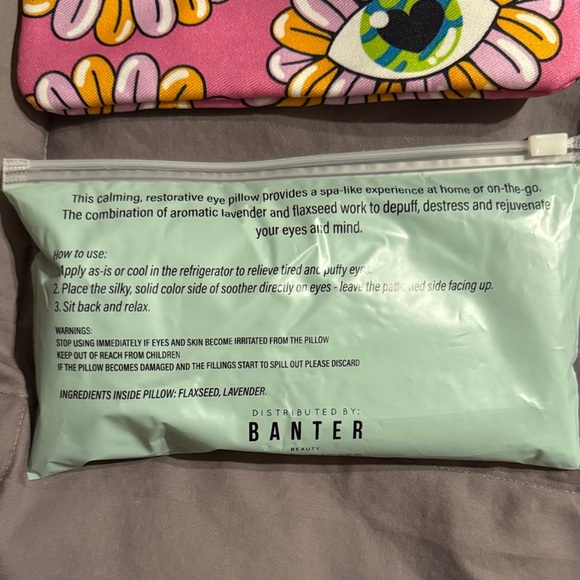 Fun Makeup Bag With Spa Items - Picture 3 of 8